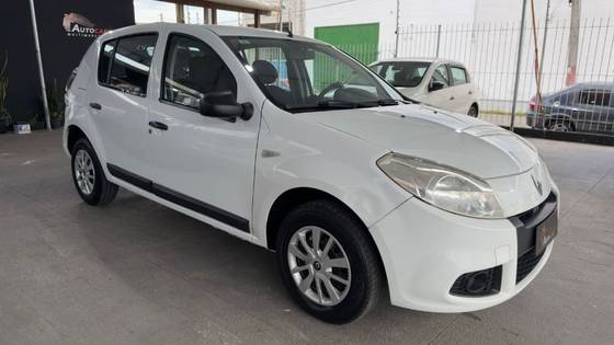 RENAULT SANDERO 1.0 AUTHENTIQUE 16V FLEX 4P MANUAL RENAULT SANDERO 1.0 AUTHENTIQUE 16V FLEX 4P MANUAL